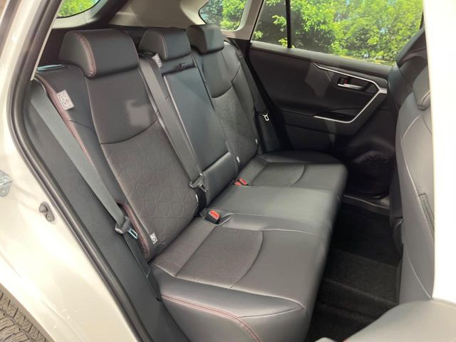 �y���烌�U�[�V�[�g�z����̂ӂ���肪�e�ՂŃ����e�i���X�����ȒP�ȁA�@�\���ɗD��鍇����v���̗p�����㎿�ȃV�[�g�ł��B����S�n���悭�A���������ӂ��S�n�ǂ��ԓ���Ԃ����o���Ă���܂��B