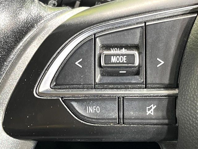 �y�X�e�A�����O�X�C�b�`�z�^�]���A�O������ڐ������炷���ƂȂ��A�I�[�f�B�I���̑��삪�\�ȕ֗��@�\!���S&���K�ȃh���C�u�����o���Ă���܂���