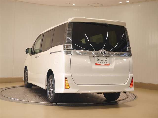 ヴォクシー2.0 ZS 煌II 4WD