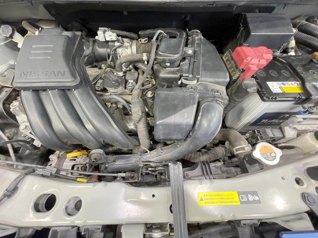 親切・丁寧な専門メカニックスタッフが応対!・車検・点検整備・事故等の修理などアフターサービスも安心。お車のカスタマイズもネクステージのサービススタッフまでご相談ください!