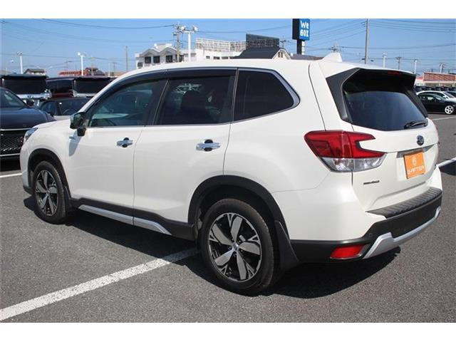 ���Ǝҗl�ւ̔̔��͂��f�肳���Ă��������܂��B �Ԍ������ԗ��̏ꍇ�́A�Ԍ����擾�������x�������z�ŕ\�����Ă���܂��B