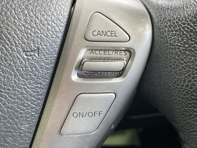 �y�N���[�Y�R���g���[���z�������H�����N���N���s�B�A�N�Z���𗣂��Ă���葬�x�ő��s���ł��A�������^�]���̕��S���y��!�����E�������ȒP�ȃX�C�b�`����Œ����ł��܂��B