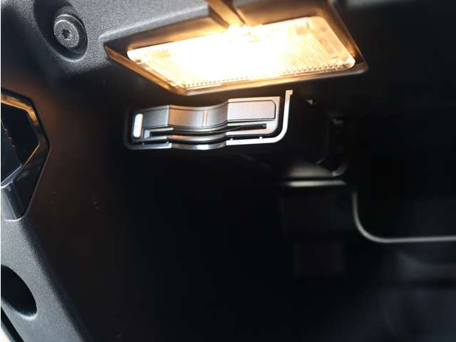 �yLAGOM with VOLVO �{���{�̂���A���傤�ǂ�����炵�B�z�������R�N�X���́A����ȃ{���{���C�t�𖖉i���T�|�[�g���Ă����܂��B