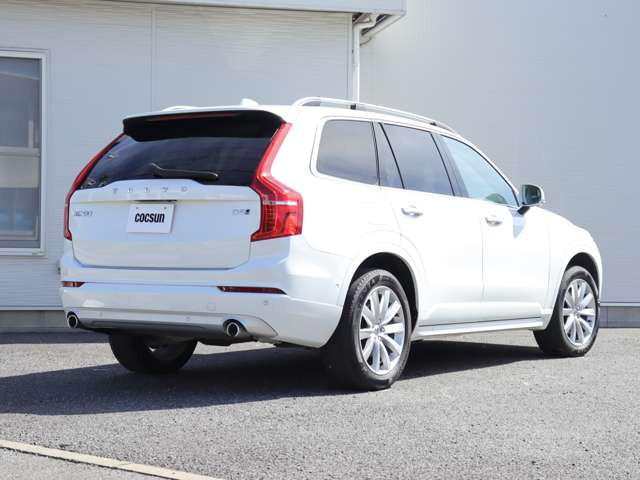 �G���W���I�C���̓t�����X��MOTUL(���`���[��)���g�p���Ă��܂��B�V���{���{�e���f���ɓK������قȂ�S�x�̃I�C�������p�ӂ��Ă��܂��B