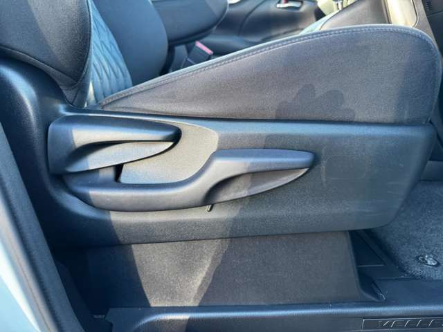 ���J�[�i�r�A�A���~�z�C�[���AHID���C�g���̃J�[�p�i��������舵���Ă��܂�������]������΂��Ђ����k����������