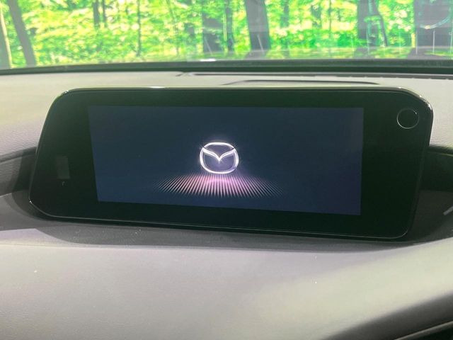 �y8.8�C���`�}�c�_�R�l�N�g�z�ԓ��̕��͋C�Ƀ}�b�`������^�̃f�B�X�v���C�B�X�}�z�ڑ��ł̃i�r�g�p��Bluetooth�Đ����A�l�X�ȋ@�\���y���߂܂��B�����I�ȃ_�C�������삪�\�ŁA�g��������ǍD�ł��B