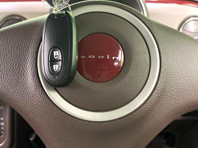 �y�L�[�t���[�V�X�e���z�J�o����|�P�b�g�ɓ��ꂽ�܂܂ł��h�A�̎{���E�������\�ȃX�}�[�g�L�[�𑕔��B�G���W���̃I���E�I�t�����J�M�����o���K�v����������Ƃ��Ă��֗��ł���