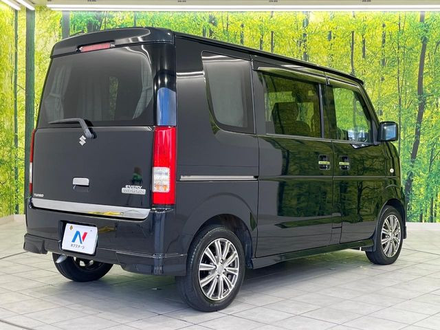 ☆全国のネクステージからお取り寄せが可能※!遠方の店舗に展示してあるクルマが気になる場合も、最寄りの店舗でご覧いただくことが可能です!是非私たちに要望をお聞かせください!※別途費用