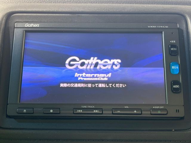 �y�����i�r�z�l�C�̏����i�r�𑕔����Ă���܂��B�i�r�̎g���₷���͂������A�I�[�f�B�I�@�\���[��!�L�����v�◷�s�͂������A�ʋ΂┃�����ȂǕ��i�̃h���C�u���y�����Ȃ�͂���