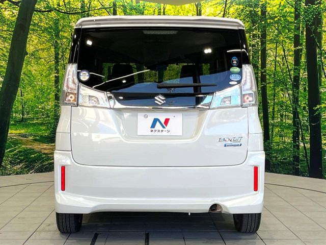 安心の最長10年・走行無制限保証(有償)をご用意。保証内容も充実はもちろん、無料点検&オイル交換や、年中無休の全国・24時間ロードサービスも付帯されておりますのでご安心下さい。