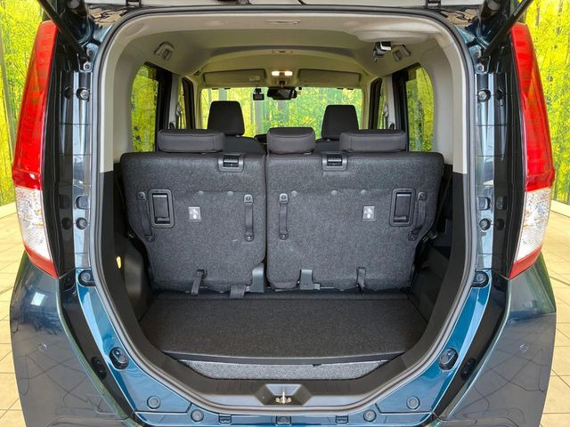 普段のお買い物や通勤、送迎等に十分な荷室スペースを確保しております。セカンドシートを倒すと、大きな荷物の積載も可能です♪