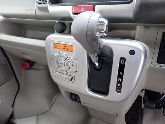 ★あなたの愛車高価買取・下取★良質なお車を直接店頭で販売しますので、高く下取り出来ます!オークション出品を前提とした買取店には負けません!是非ご相談下さい★