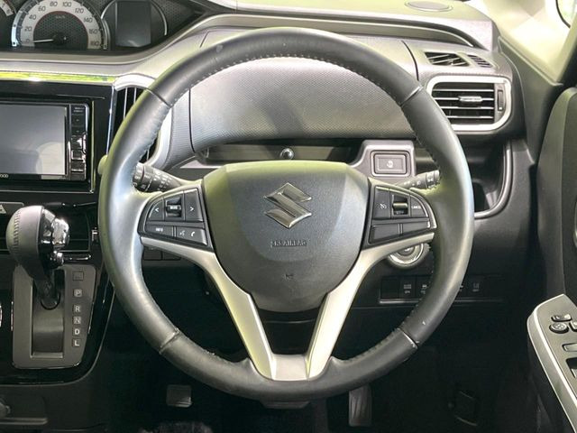 ステアリングも使用感が少なく、きれいな状態となっております♪