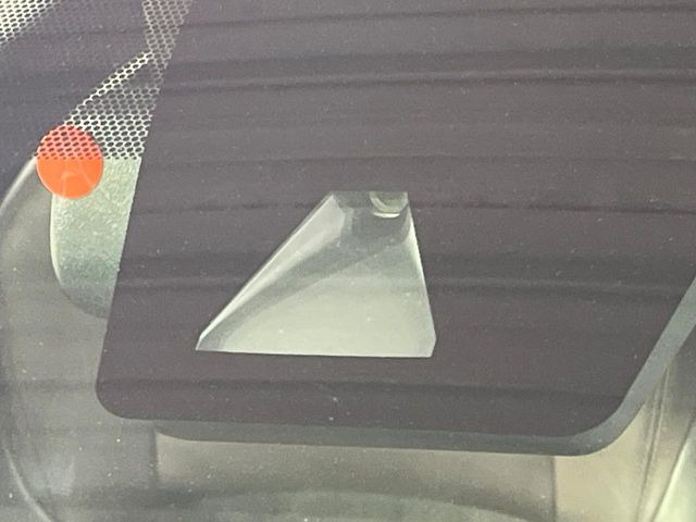 �y�v���N���b�V���Z�[�t�e�B�z�O���̎ԗ��������m���A�Փ˂������Ȏ��͌x��Œ��ӂ𑣂��A�u���[�L�𓥂ޗ͂��T�|�[�g�B�u���[�L�𓥂߂Ȃ������ꍇ�͏Փ˔�Q�y���u���[�L���쓮�A�Փˉ�����T�|�[�g���܂��B