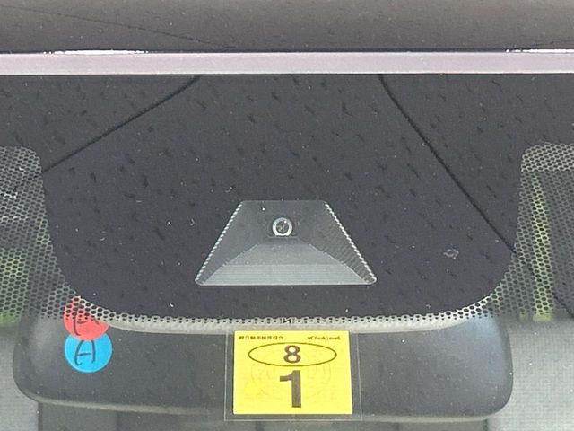 �y�z���_�Z���V���O�z���s���ɑO���̎ԗ�����F�����A�Փ˂������Ȏ��͌x��ƃu���[�L�ŏՓˉ���Ɣ�Q�y�����A�V�X�g�B�����S�Ƀh���C�u�����y���݂��������܂��B