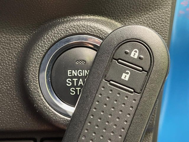 �y�L�[�t���[�V�X�e���z�J�o����|�P�b�g�ɓ��ꂽ�܂܂ł��h�A�̎{���E�������\�ȃX�}�[�g�L�[�𑕔��B�G���W���̃I���E�I�t�����J�M�����o���K�v����������Ƃ��Ă��֗��ł���