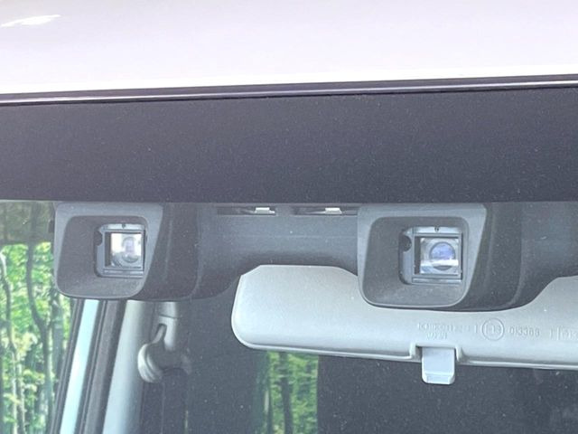 【スズキ セーフティサポート】走行中に前方の車両等を認識し、衝突しそうな時は警報とブレーキで衝突回避と被害軽減をアシスト。より安全にドライブをお楽しみいただけます。