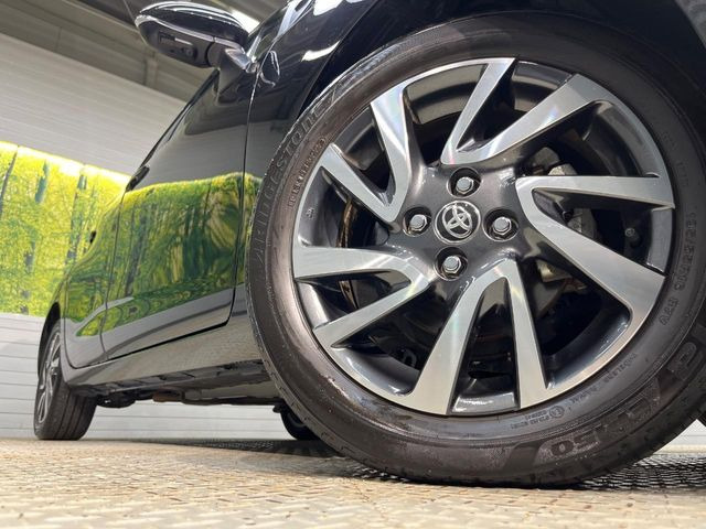 �y�����I�v�V����16�C���`�A���~�z�C�[���z�����I�v�V�����z�C�[���𑕒��B���s���\�̌���ɉ����A�O�ς����X�^�C���b�V���ɂȂ��Ă��܂��B