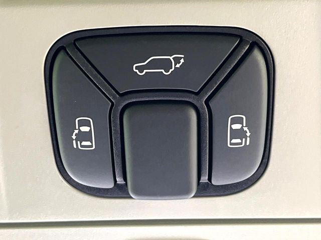 �y�����p���[�X���C�h�h�A�z�X�}�[�g�L�[��^�]�Ȃ̃X�C�b�`�Ō�ȗ����X���C�h�h�A�̊J���\���d��������͂����ăh�A���J����K�v�������A�����Ȃ��q�l�ł��ȒP�ɊJ���߂ł����K�ł���