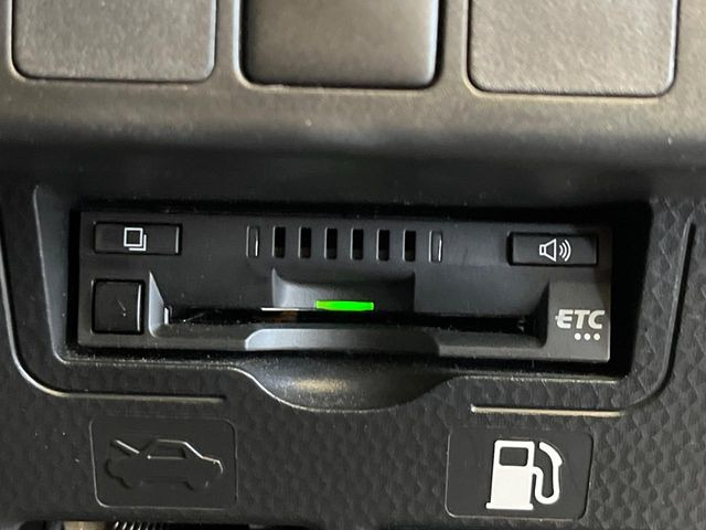 【ETC】高速道路の料金所をストレスなく通過!話題のスポットやサービスエリアに多い「スマートIC」利用時は必須のアイテムです。当店でセットアップを実施、ご納車当日からすぐにご利用いただけます!