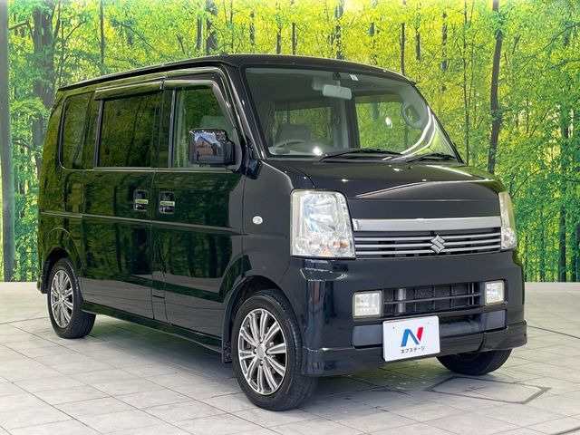 高透明度のガラス皮膜で撥水はもちろん、上質なツヤ・光沢を実現。紫外線や酸性雨から大切な愛車を保護し、色あせ・劣化を防止。「弾スプラッシュコート」、「弾プリミッサコート」からお選びいただけます。