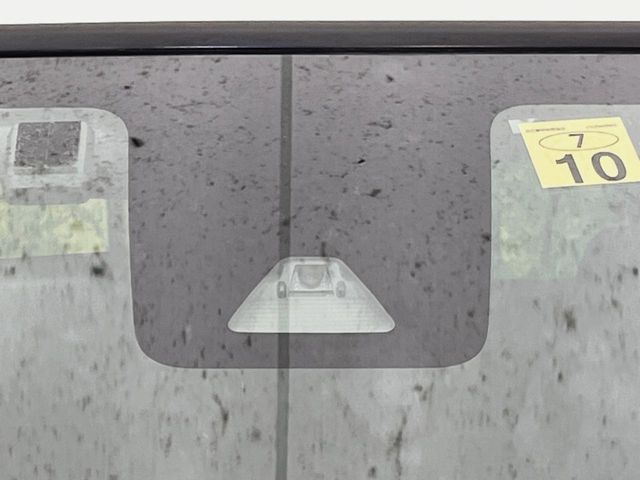 �y�X�}�[�g�A�V�X�g�z���s���ɑO���̎ԗ�����F�����A�Փ˂������Ȏ��͌x��ƃu���[�L�ŏՓˉ���Ɣ�Q�y�����A�V�X�g�B�����S�Ƀh���C�u�����y���݂��������܂��B