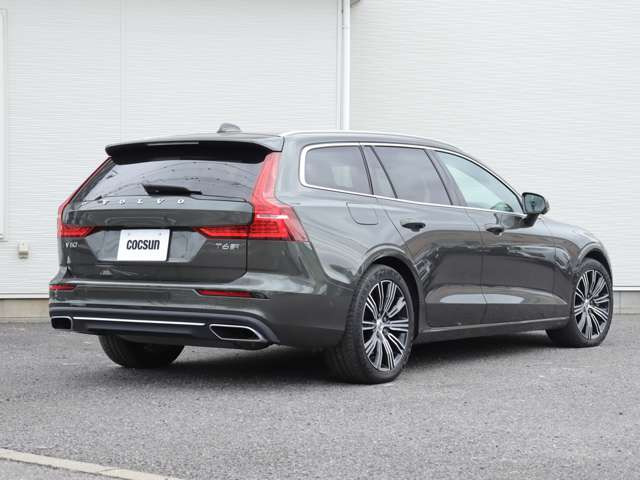 �G���W���I�C���̓t�����X��MOTUL(���`���[��)���g�p���Ă��܂��B�V���{���{�e���f���ɓK������قȂ�S�x�̃I�C�������p�ӂ��Ă��܂��B