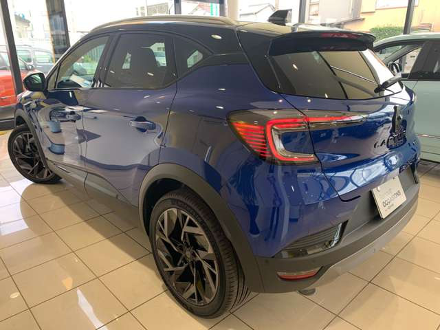 キャプチャーエスプリ アルピーヌ フルハイブリッド イーテック