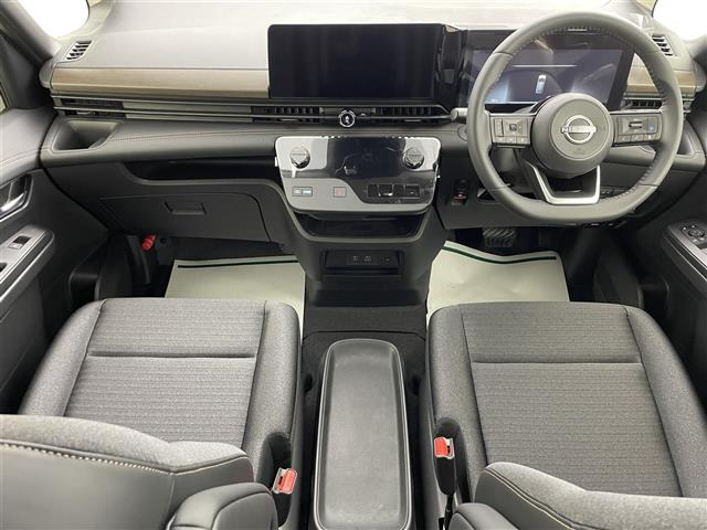 セレナ1.4 e-POWER ハイウェイスターV