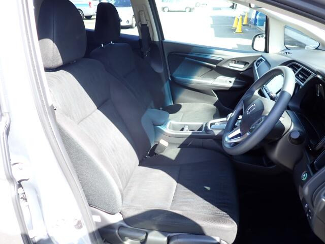 �t�����g�V�[�g�A��ԗǍD�ň��S�ł��B�傫�ȉ�����Ȃ����S�ł�