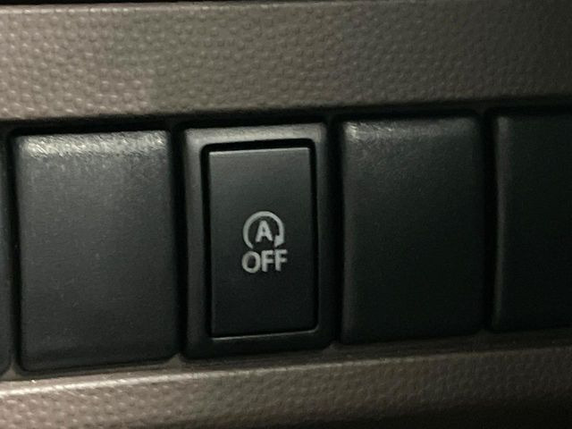 �y�A�C�h�����O�X�g�b�v�z�ԐM����a�؂Œ�Ԃ����ۂɃG���W�����~���A���ʂȔR���̏����}���܂��B�R��������ی�ɂȂ���@�\��G���W���̓u���[�L�𗣂��΍Ďn�����܂��B