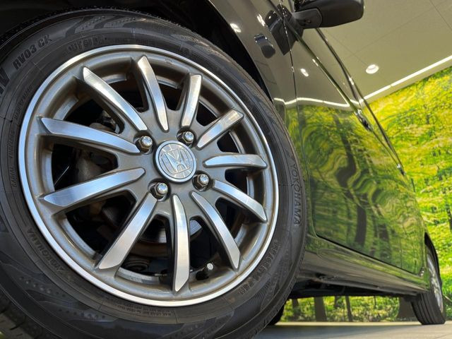 �y����14�C���`�A���~�z�C�[���z�O�ςɃ}�b�`���������A���~�z�C�[���𑕒����Ă���܂��B�e��ЊO�A���~�z�C�[����A�X�^�b�h���X�^�C�����戵�����Ă���܂��B���񂲑��k����������