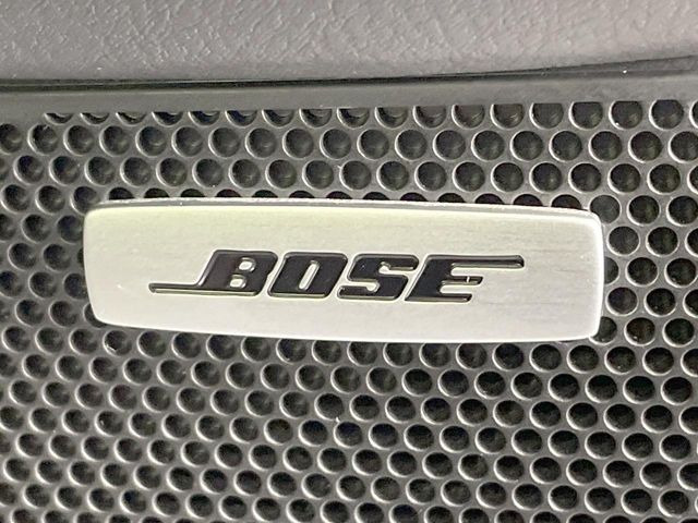 �yBOSE�T�E���h�V�X�e���z���[�J�[�I�v�V�����̍��i�ʃT�E���h�V�X�e���𓋍ځB��p�̃`���[�j���O���{���ꂽ�召�l�X�ȃX�s�[�J�[����ǎ��ȃT�E���h���t�ł��A�Տꊴ���ӂ�鉹����Ԃ����o���܂��B