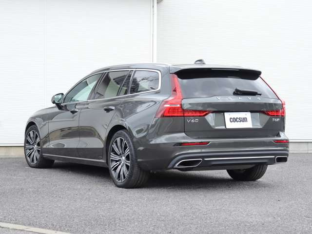 �V�i�����o�b�e���[�̓h�C�c��VARTA(�o���^)���g�p���܂��B���B�Ԃ̏����i�ɍ̗p����鍂�i���o�b�e���[�ł��B