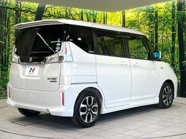 ☆全国のネクステージからお取り寄せが可能※!遠方の店舗に展示してあるクルマが気になる場合も、最寄りの店舗でご覧いただくことが可能です!是非私たちに要望をお聞かせください!※別途費用