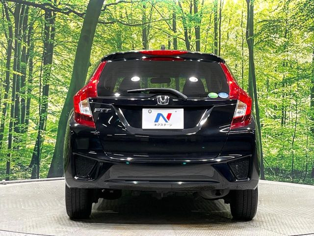 安心の最長10年・走行無制限保証(有償)をご用意。保証内容も充実はもちろん、無料点検&オイル交換や、年中無休の全国・24時間ロードサービスも付帯されておりますのでご安心下さい。