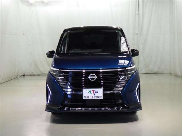 セレナ1.4 e-POWER ハイウェイスターV