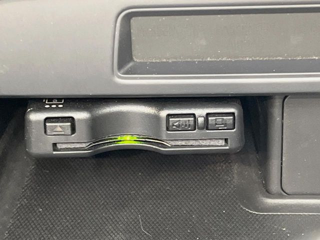 【ETC】高速道路の料金所をストレスなく通過!話題のスポットやサービスエリアに多い「スマートIC」利用時は必須のアイテムです。当店でセットアップを実施、ご納車当日からすぐにご利用いただけます!