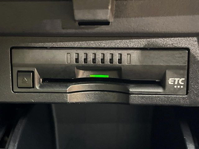 【ETC】高速道路の料金所をストレスなく通過!話題のスポットやサービスエリアに多い「スマートIC」利用時は必須のアイテムです。当店でセットアップを実施、ご納車当日からすぐにご利用いただけます!