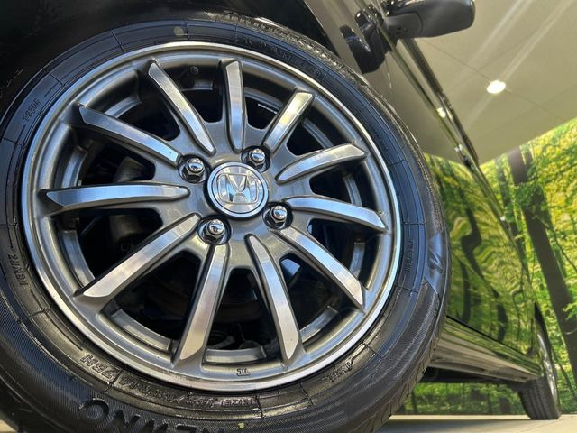 �y����14�C���`�A���~�z�C�[���z�O�ςɃ}�b�`���������A���~�z�C�[���𑕒����Ă���܂��B�e��ЊO�A���~�z�C�[����A�X�^�b�h���X�^�C�����戵�����Ă���܂��B���񂲑��k����������