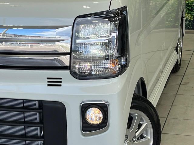 �yLED�w�b�h���C�g�z���V����ԑ��s�����ǍD�Ȏ��E���m�ۂ����S���ĉ^�]�ł��鍂�P�xLED�w�b�h���C�g�𑕔�!�_�����x�������A����d�͂��}�����Ă��܂��B