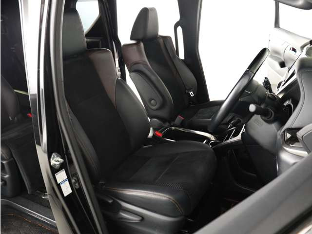 追加のお写真や動画など、メールやLINEでお送りできます!気になる点があればどんなことでも専門スタッフまでお申し付けください♪迅速にご対応させて頂きます!