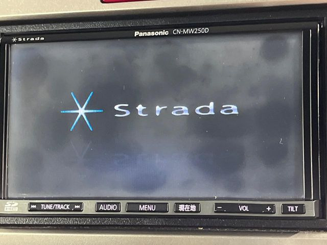 �y�i�r�Q�[�V�����z�g���₷���i�r�ŖړI�n�܂ł�������ē����Ă���܂��B�e��I�[�f�B�I�Đ��@�\���[�����Ă���A���Ԃ̉^�]������Ɋy�����Ȃ�܂�!!