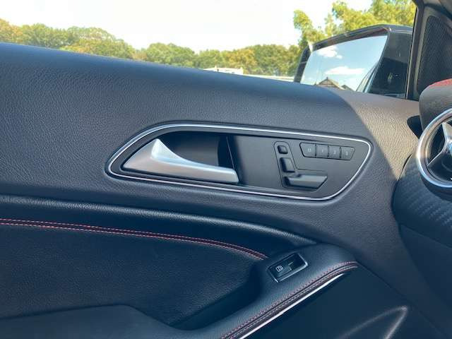 �d���V�[�g�Ń��N���N