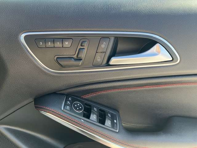 �d���V�[�g�Ń��N���N