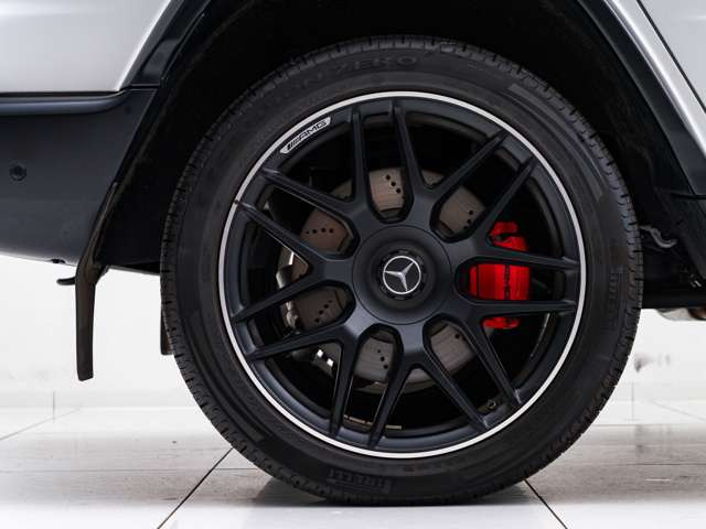 ���X�͍����A���Ԑ��X�����炱�������ɗ͂����Ă��܂��B�J�X�^���˗��͂��Ƃ��e��R�[�f�B���O��Ƃ�Ԍ������ȂǁA���������̂��q�l���炨�₢���킹������A���p���𒸂��Ă���܂��B