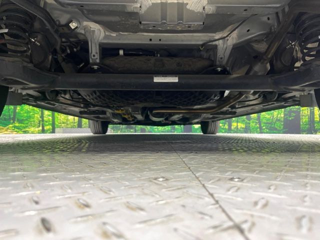 下回りがきれいなうちに、防錆加工の施工がオススメ。降雪地域はもちろん、沿岸部にお住いの方や、趣味でマリン・ウィンタースポーツをされる方にご好評いただいております。