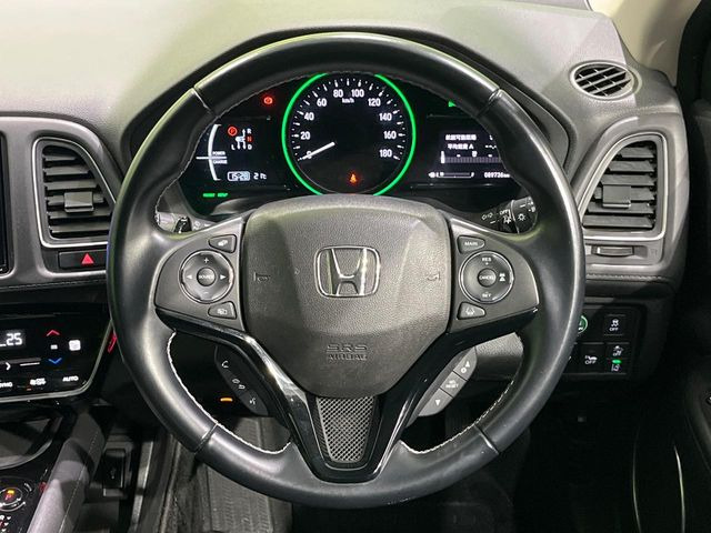 �y�����v�����X�e�A�����O�z�㎿�Ȋv���g�p���邱�ƂŁA��ɂ����������݂ƂĂ��^�]���₷���n���h���ł���