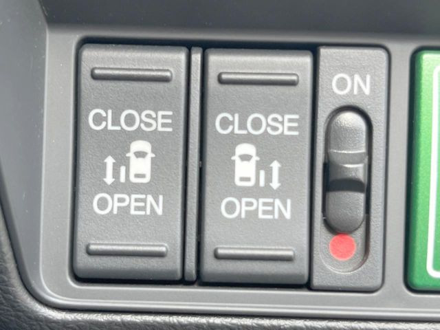 �y�����p���[�X���C�h�h�A�z�X�}�[�g�L�[��^�]�Ȃ̃X�C�b�`�Ō�ȗ����X���C�h�h�A�̊J���\���d��������͂����ăh�A���J����K�v�������A�����Ȃ��q�l�ł��ȒP�ɊJ���߂ł����K�ł���