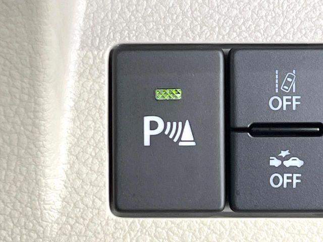 【コーナーセンサー】バンパーに付いたセンサーが障害物を検知!一定の距離に近づくとアラートで教えてくれます♪狭い駐車スペースや車庫入れ時も安心ですね☆